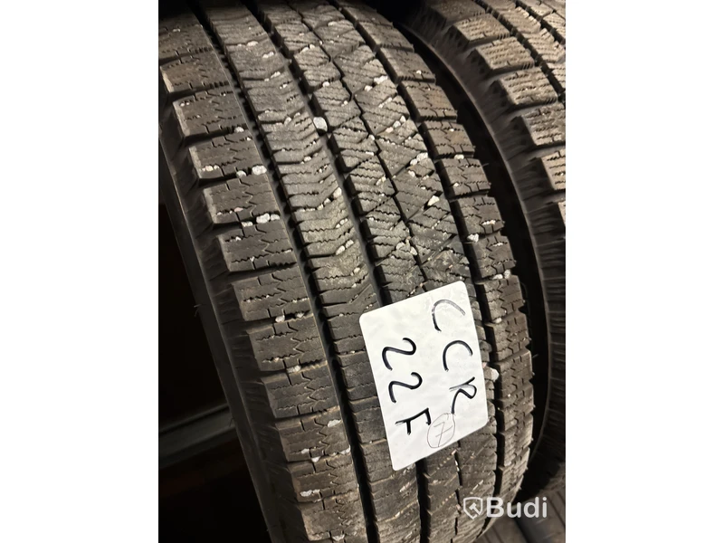 4 st. Vinterhjul Bridgestone 215/65R16 102S