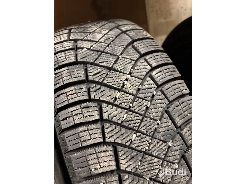4 st. Vinterhjul Pirelli 205/55R16 94T