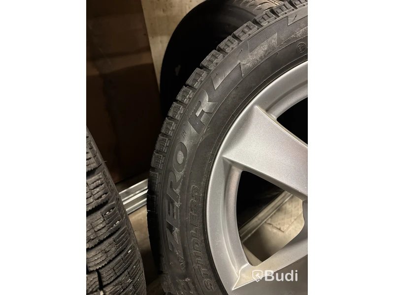 4 st. Vinterhjul Pirelli 205/55R16 94T