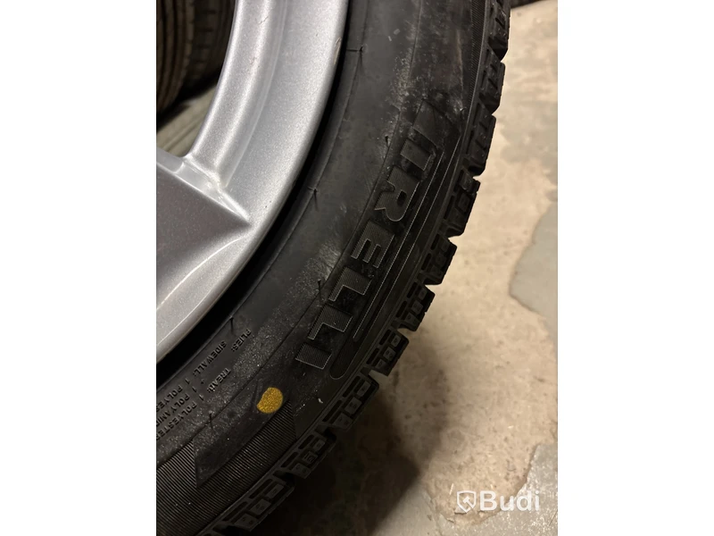 4 st. Vinterhjul Pirelli 205/55R16 94T