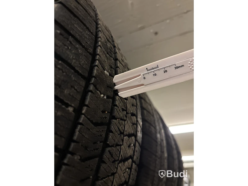 4 st. Vinterhjul Bridgestone 205/55R16 94T