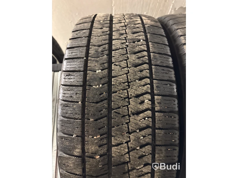 4 st. Vinterhjul Bridgestone 205/55R16 94T