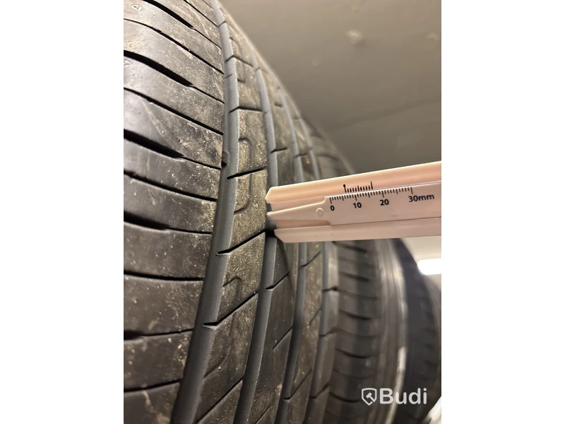 4 st. Sommarhjul Goodyear 215/50R17 91V