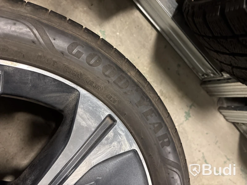 4 st. Sommarhjul Goodyear 215/50R17 91V