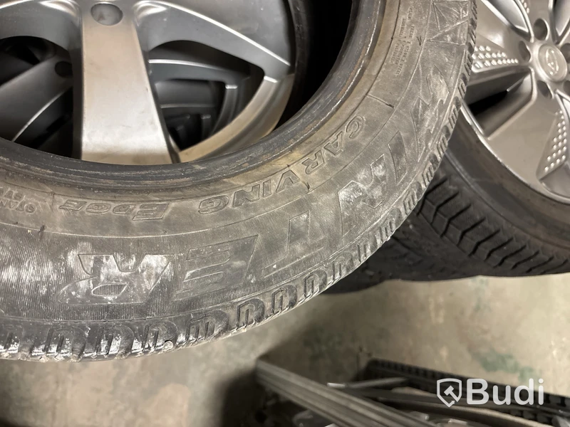 1 st. Vinterdäck  Pirelli 195/65R15 91T