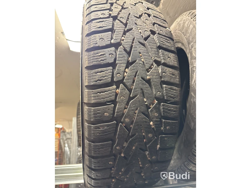 1 st. Däck Nokian 205/65R15