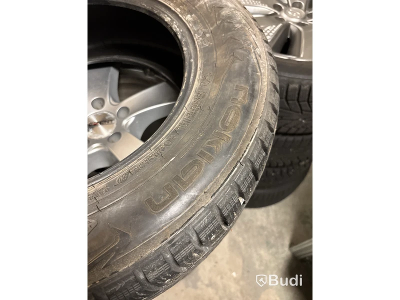 1 st. Däck Nokian 205/65R15