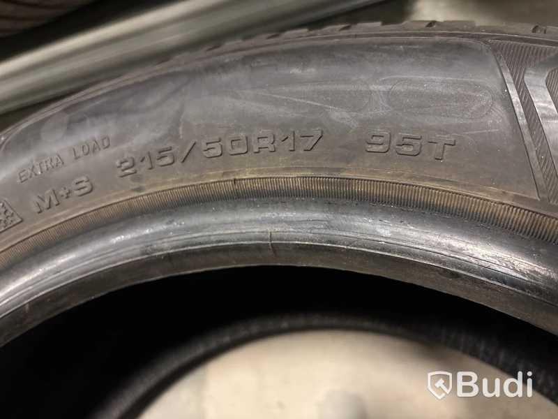 4 st. Vinterdäck Goodyear 215/50R17