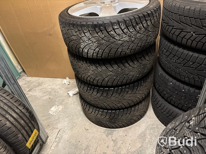 4 st. Vinterhjul Triangel 225/40R18 92T