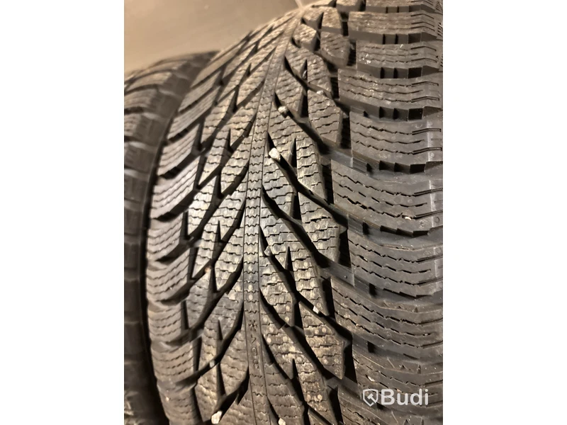 2 st . Sommardäck Nokian 225/40R16