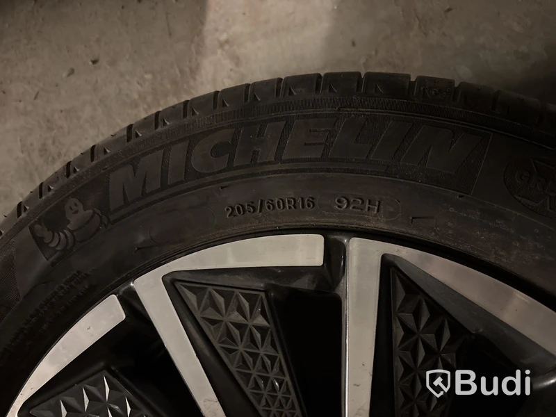 4 st. Sommarhjul Michelin 205/60R16