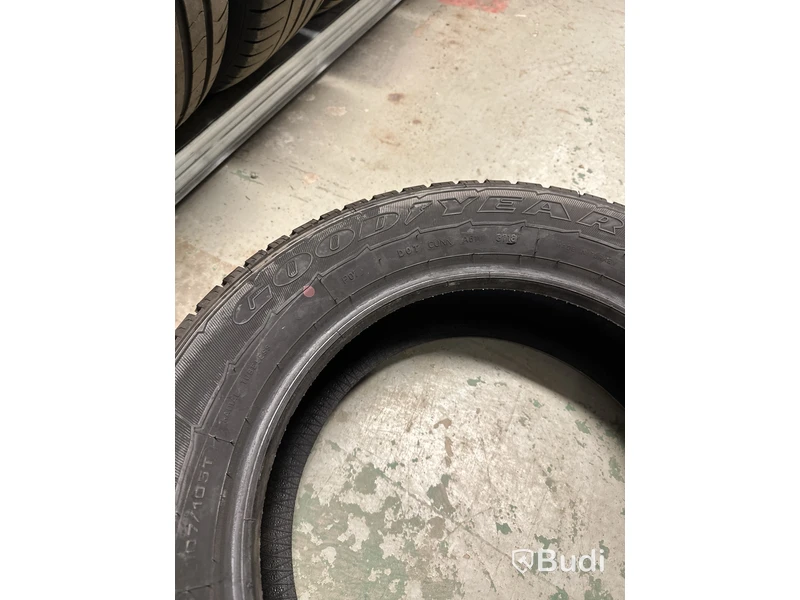 2 st. Sommardäck Goodyear 205/65R16 C