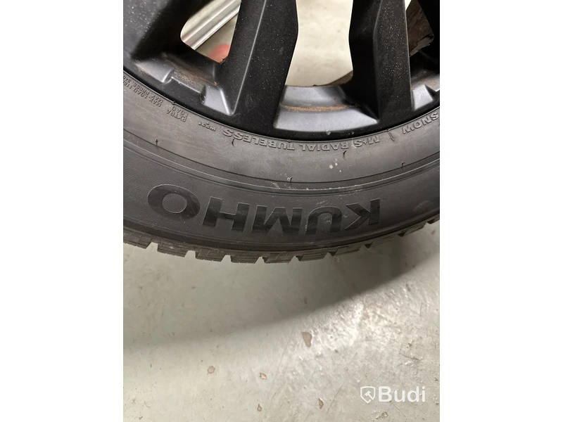 4 st. Vinterhjul Kumho 265/60R18 114T