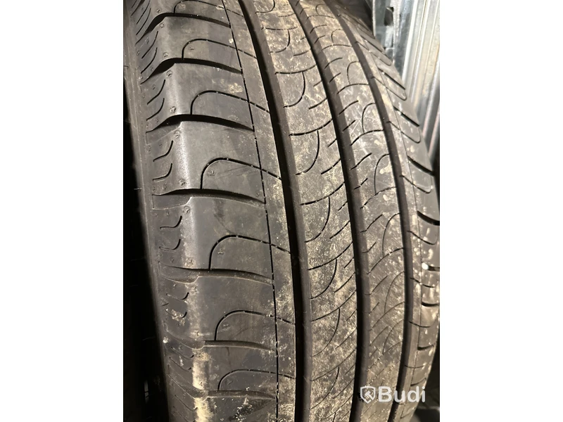 4 st. Vinterhjul, Goodyear 215/65R16
