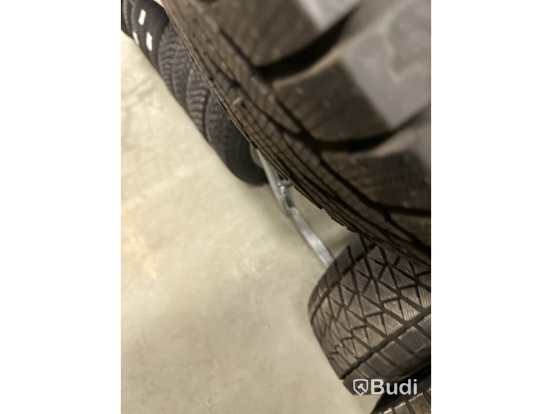 4 st. Vinterhjul, Kumho 215/70R16