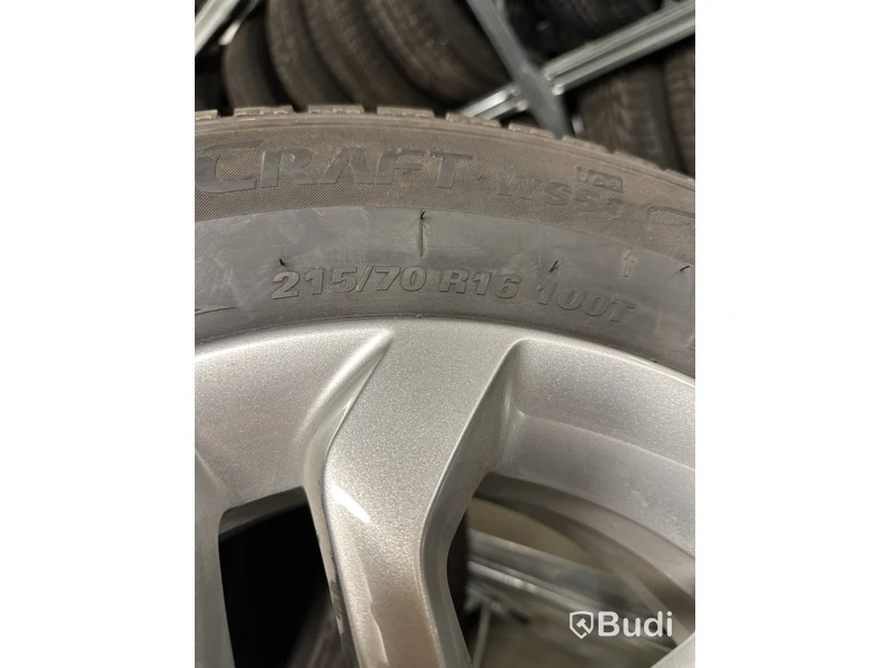 4 st. Vinterhjul, Kumho 215/70R16