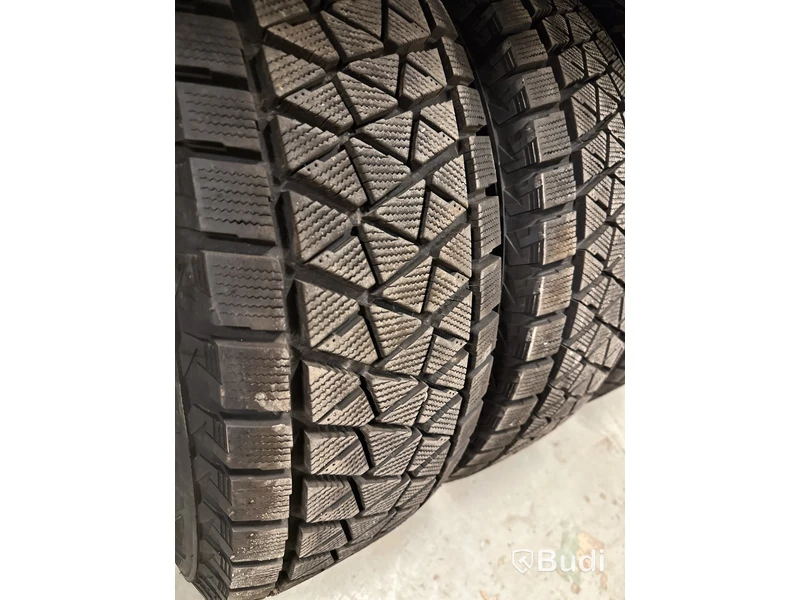 4 st. Vinterhjul, Bridgestone 265/70R16 112R