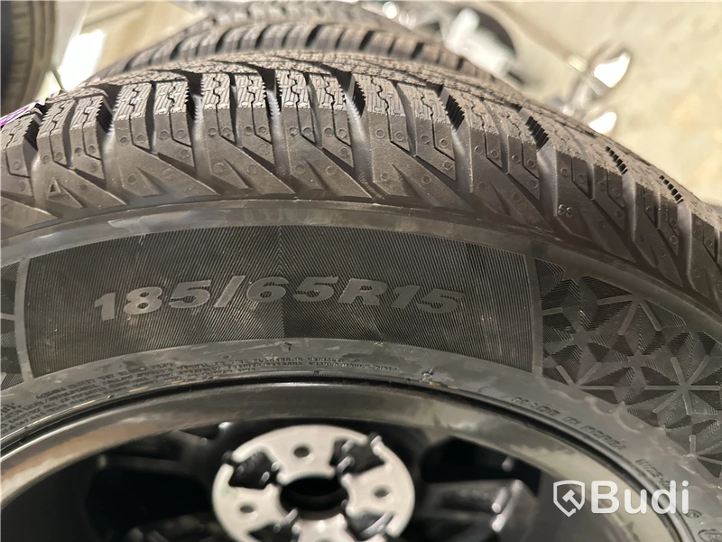 4 st. Vinterhjul, 185/65R15 92T XL
