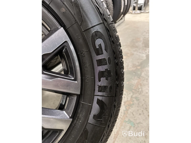 4 st. Vinterhjul, Giti 245/65R17