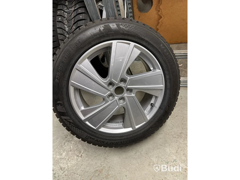 4 st. Vinterhjul, Kumho 235/55R19