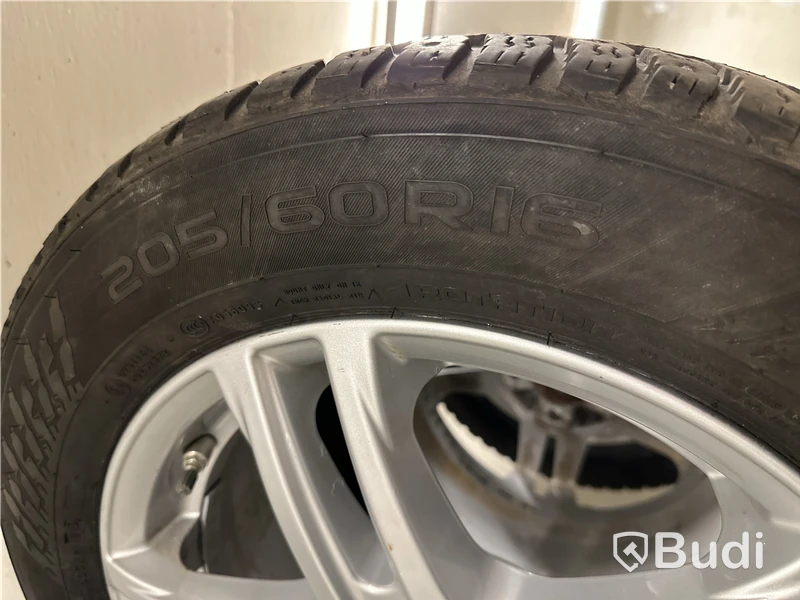 4 st. Vinterhjul, Nokian 205/60R16