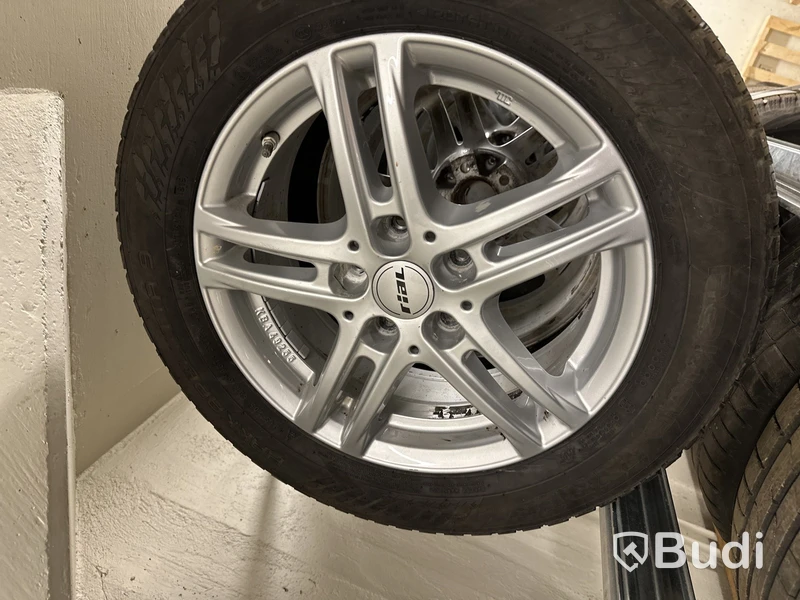 4 st. Vinterhjul, Nokian 205/60R16