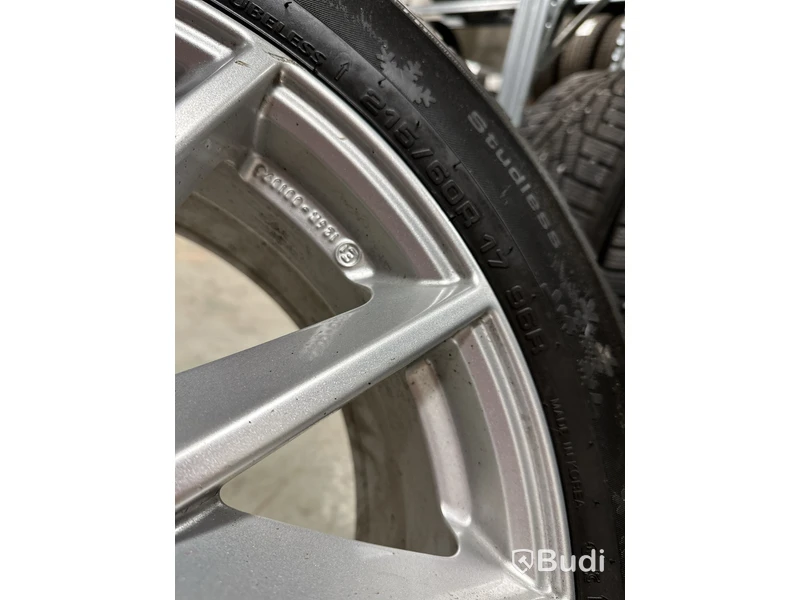 4 st. Vinterhjul Kumho 215/60 R17 96R