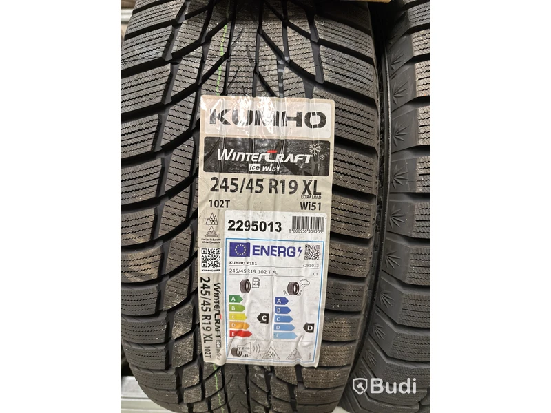 4 st. Vinterhjul Kumho 245/45R19 XL