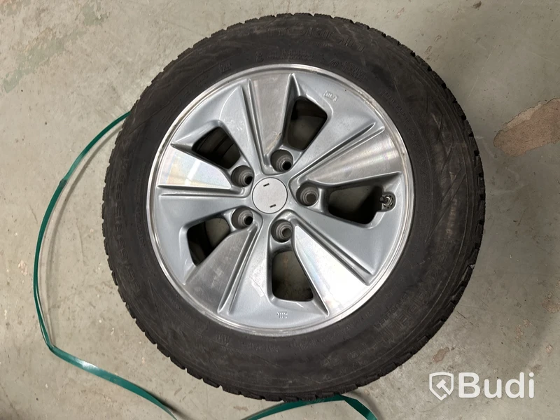 4 st. Vinterhjul Nokian Hakkapeliitta R2 185/65 R15 92R XL
