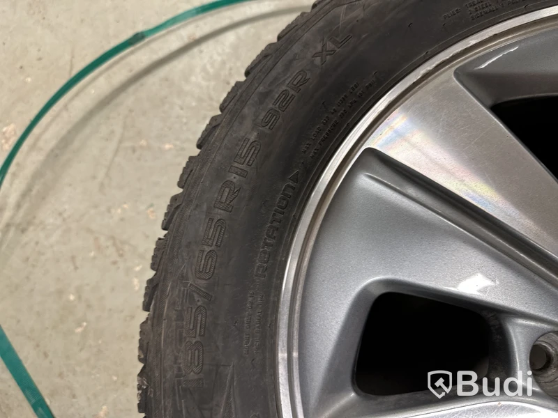 4 st. Vinterhjul Nokian Hakkapeliitta R2 185/65 R15 92R XL