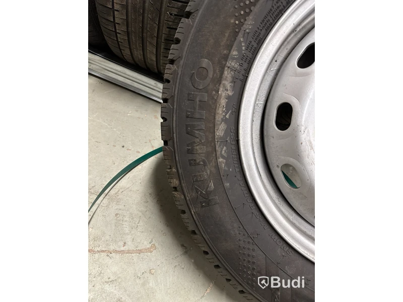 4 st. Vinterhjul Kumho 215/65 R16C 109/107R