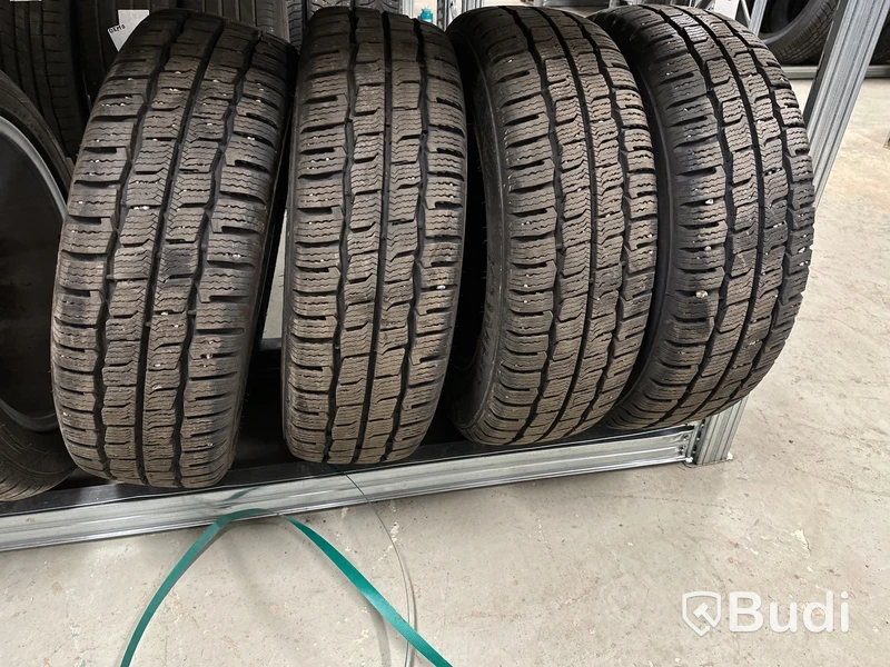 4 st. Vinterhjul Kumho 215/65 R16C 109/107R
