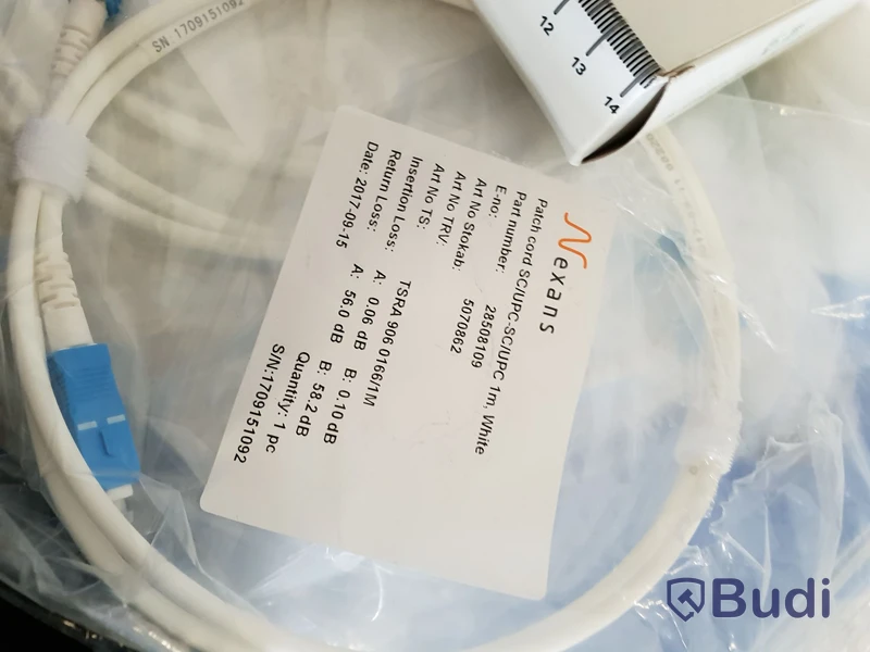 Parti med Nexans och tdfiberoptik anslutningskablar fiber