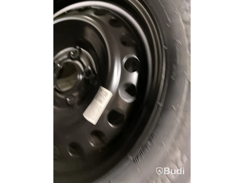 4 st. Vinterhjul Kumho 205/65 R16 XL 99T