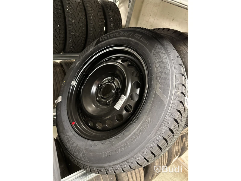 4 st. Vinterhjul Kumho 205/65 R16 XL 99T