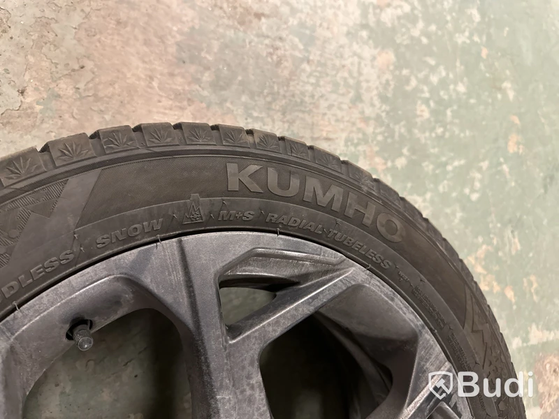 4 st. Vinterhjul Kumho 195/55 R16 91T