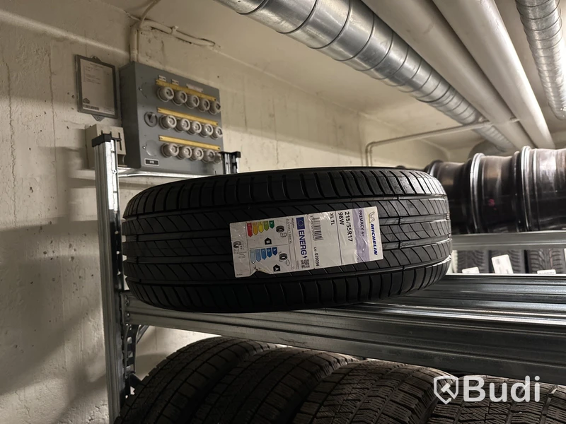 1 st. Sommardäck Michelin 215/55R17 98W