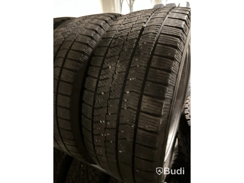 4 st. Vinterhjul Bridgestone 205/55 R16 94T