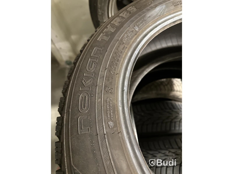 2 st. Däck Nokian tyres hakkapeliitta r3 suv 235/55 R19