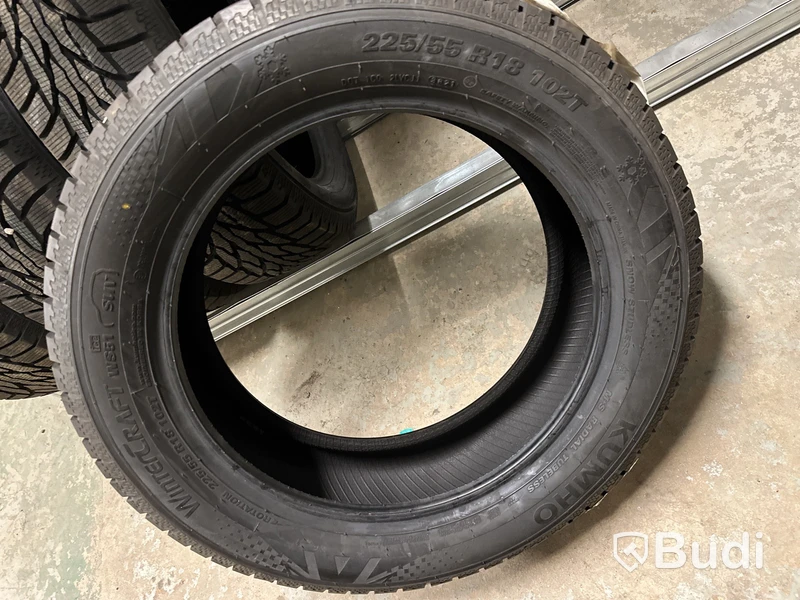 4 st. vinterdäck Kumho 225/55 R18 102T