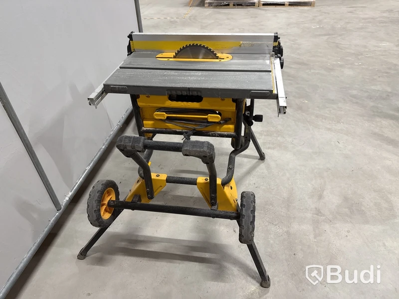 Bordssåg Dewalt DW745