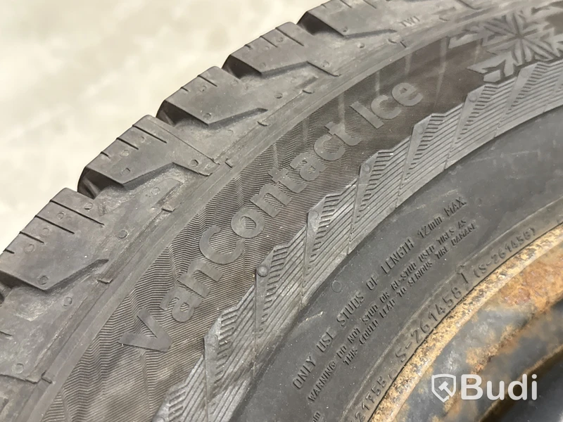 4 st vinterhjul 215/65R16C | Nissan NV300