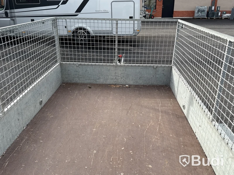 Bromsad gallervagn SM Släpet 300-1 | 750 kg | 2019
