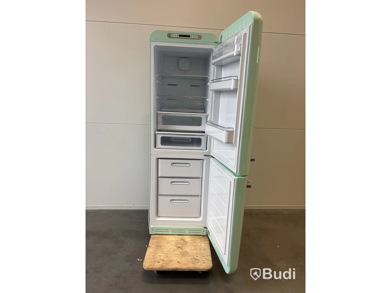 Kyl/Frys Smeg 50's Style, Pastellgrön, Högerhängd, FAB32RPG5