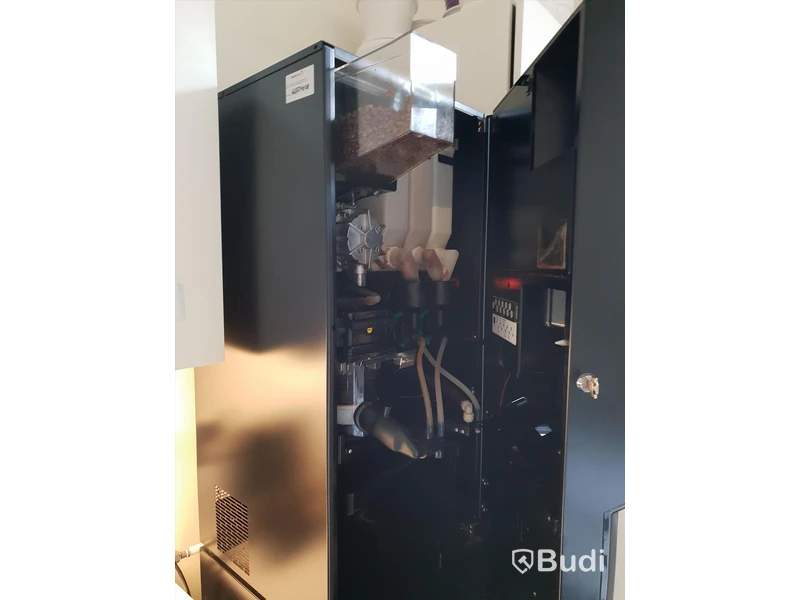Coffee Queen Cqube MF 13 Kaffemaskin gör kaffe av bönor,  choklad samt kallt och kolsyrat vatten