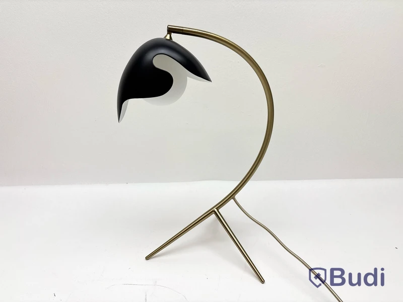 Bordslampa ATBO, P38 svart/mässing, Ord. pris inkl. moms: 6949 kr
