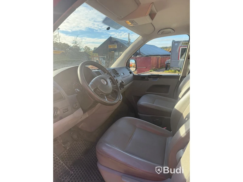 Skåpbil Volkswagen Transporter T28 2.5 TDI Manuell 174hk - 2009