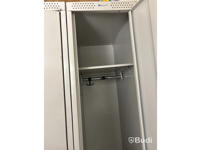 6 st. Omklädningsskåp