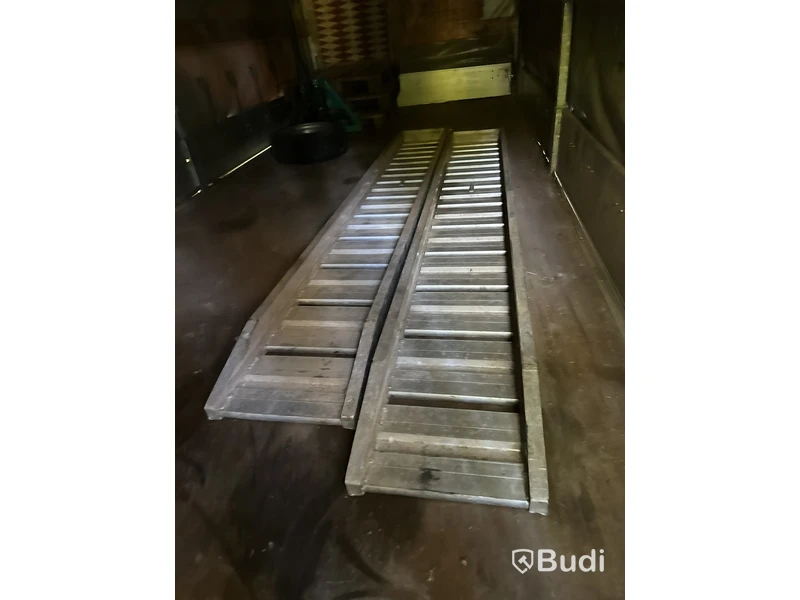 HAPERT V2700 trailer täckt bilsläp, transport
