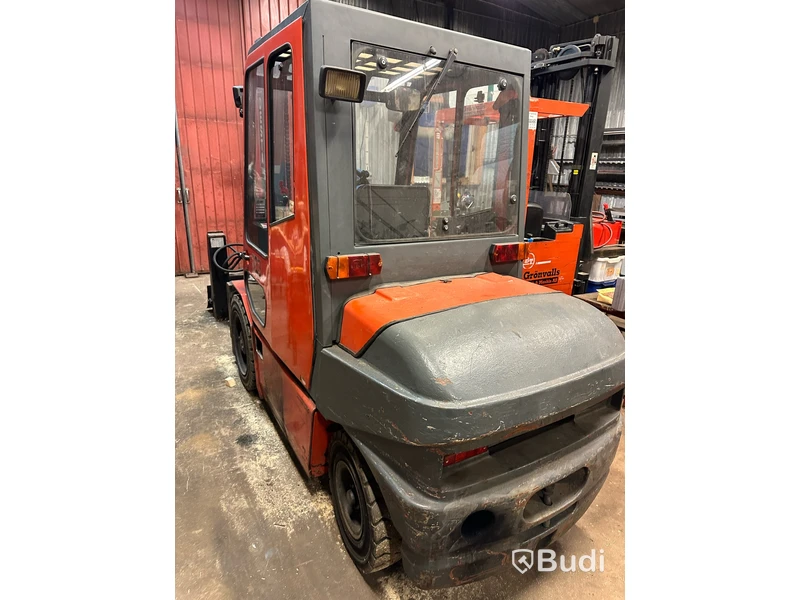 Desta 3,5 t dieseltruck ifrån 2002